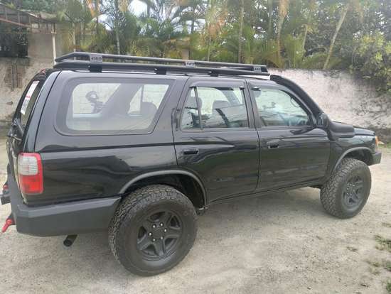 TOYOTA-HILUX SW4-2000