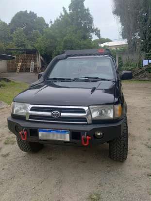 TOYOTA-HILUX SW4-2000
