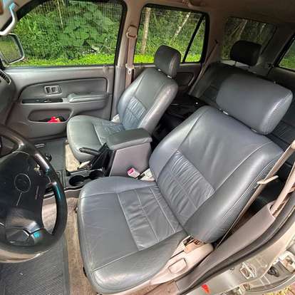 TOYOTA-HILUX SW4-2000