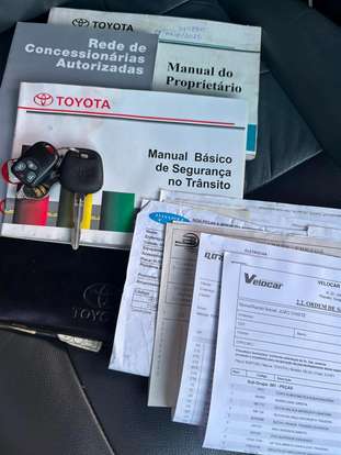 TOYOTA-HILUX SW4-2000