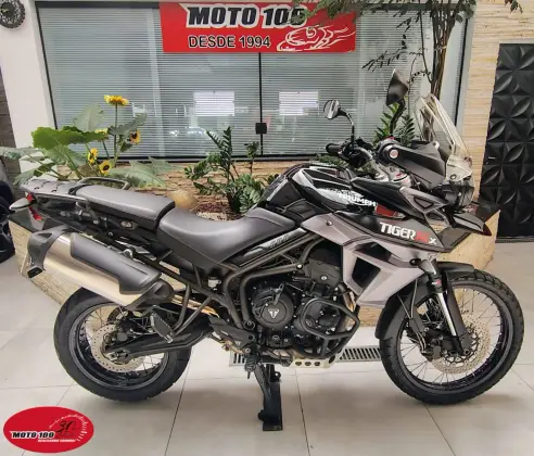 TRIUMPH TIGER 800 XCX 