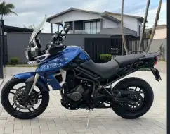 TRIUMPH TIGER 800 XRT TRIUMPH TIGER 800 XRT