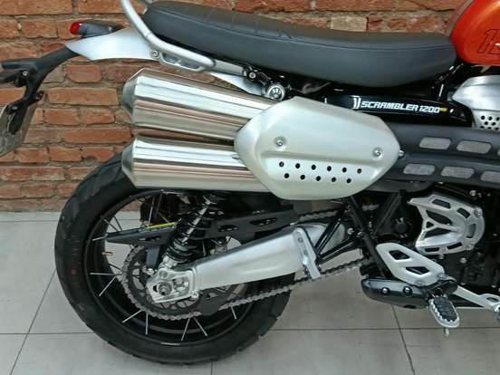 TRIUMPH-BONNEVILLE SCRAMBLER 1200 XE-2024