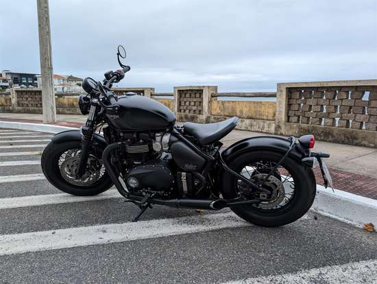 TRIUMPH-BONNEVILLE BOBBER 1200 TRIUMPH-BONNEVILLE BOBBER 1200-2019
