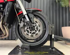 TRIUMPH STREET TRIPLE 765 S TRIUMPH STREET TRIPLE 765 S