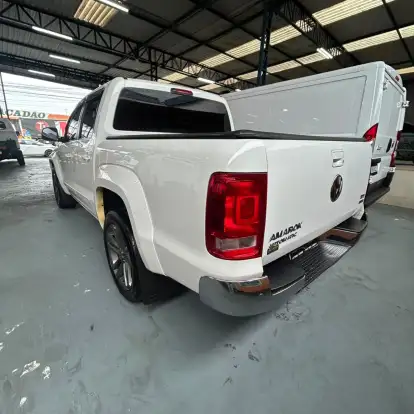 VOLKSWAGEN-AMAROK-2014