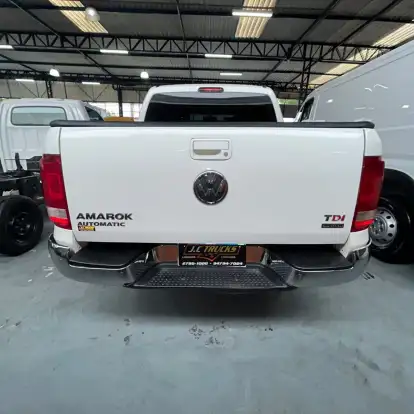 VOLKSWAGEN-AMAROK-2014