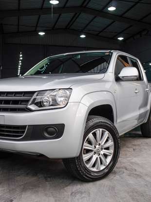 VOLKSWAGEN-AMAROK-2013