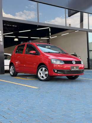 VOLKSWAGEN-FOX-2010