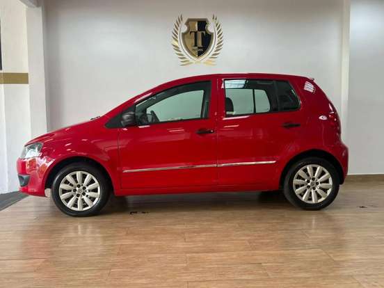 VOLKSWAGEN-FOX-2013