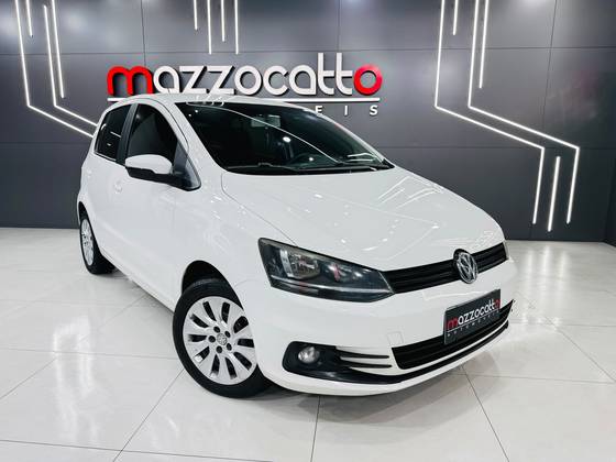 VOLKSWAGEN FOX 1.0 MI TRENDLINE 8V FLEX 4P MANUAL