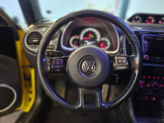 VOLKSWAGEN-FUSCA-2012