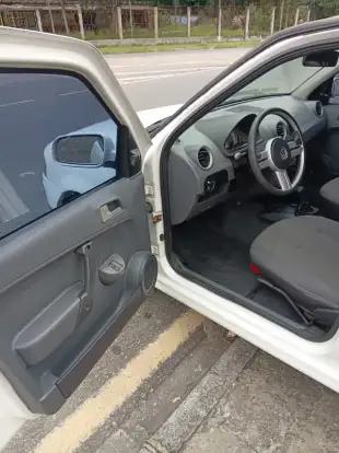 VOLKSWAGEN-GOL-2007