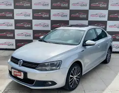 VOLKSWAGEN JETTA 2.0 TSI HIGHLINE 200CV GASOLINA 4P TIPTRONIC VOLKSWAGEN JETTA 2.0 TSI HIGHLINE 200CV GASOLINA 4P TIPTRONIC