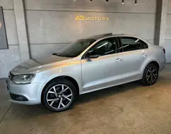 VOLKSWAGEN JETTA 2.0 TSI HIGHLINE 200CV GASOLINA 4P TIPTRONIC VOLKSWAGEN JETTA 2.0 TSI HIGHLINE 200CV GASOLINA 4P TIPTRONIC