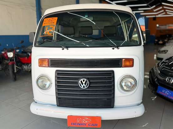 VOLKSWAGEN-KOMBI-2011