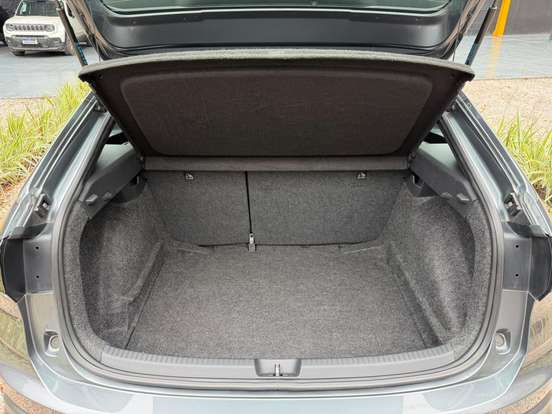 VOLKSWAGEN-NIVUS-1.0 200 TSI TOTAL FLEX HIGHLINE AUTOMÁTICO VOLKSWAGEN-NIVUS-2023