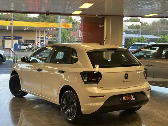 VOLKSWAGEN-POLO-2024