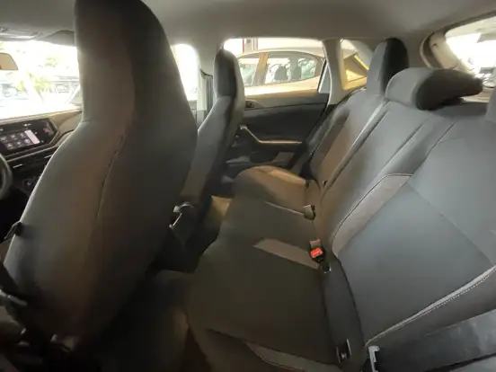 VOLKSWAGEN-POLO-2024