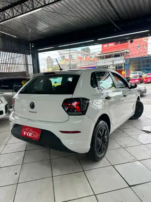 VOLKSWAGEN-POLO-2024