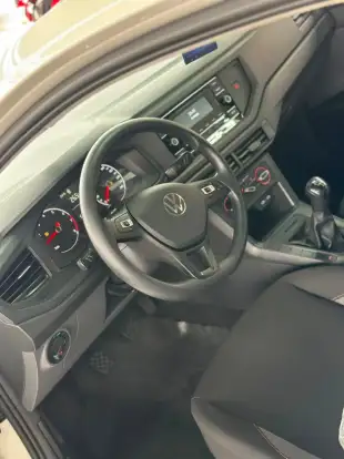 VOLKSWAGEN-POLO-2024