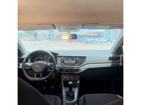 VOLKSWAGEN-POLO-2024