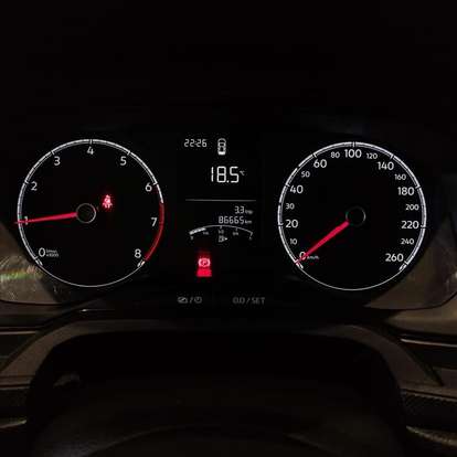 VOLKSWAGEN-POLO-2023