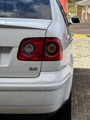 VOLKSWAGEN-POLO-2007