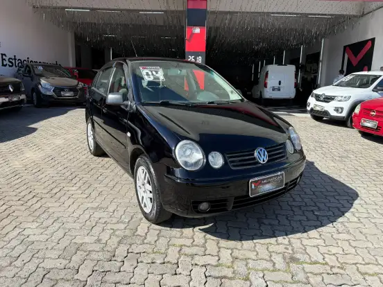 VOLKSWAGEN-POLO SEDAN-1.6 8V GASOLINA 4P MANUAL VOLKSWAGEN-POLO SEDAN-2004