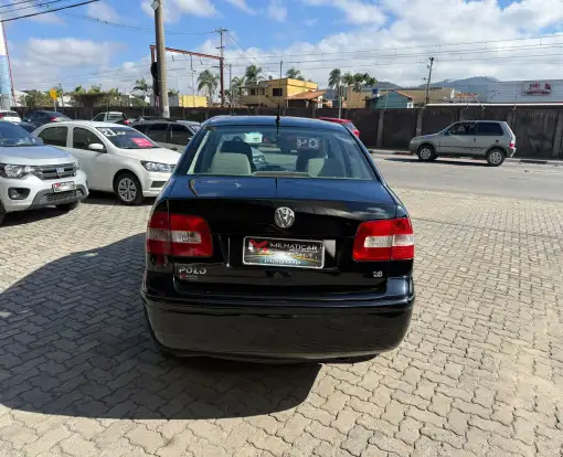 VOLKSWAGEN-POLO SEDAN-2004