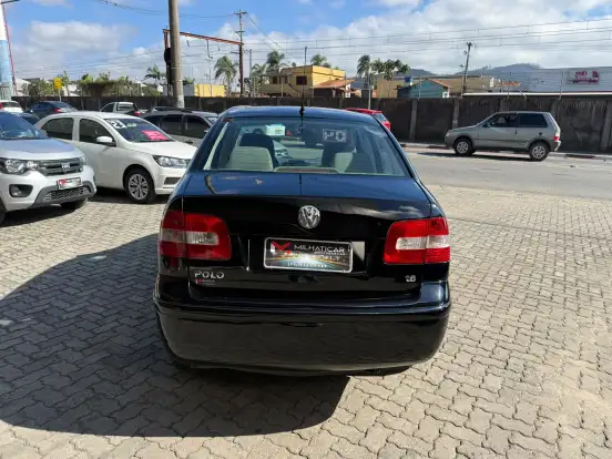 VOLKSWAGEN-POLO SEDAN-1.6 8V GASOLINA 4P MANUAL VOLKSWAGEN-POLO SEDAN-2004