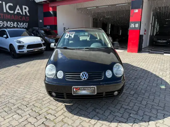 VOLKSWAGEN-POLO SEDAN-1.6 8V GASOLINA 4P MANUAL VOLKSWAGEN-POLO SEDAN-2004