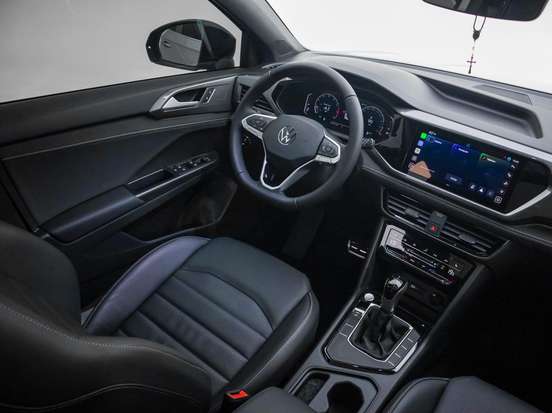 VOLKSWAGEN-TAOS-2025