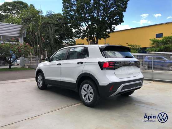 VOLKSWAGEN-T-CROSS-2026