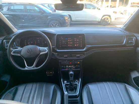 VOLKSWAGEN-T-CROSS-2024