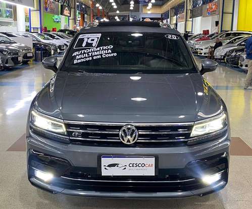 VOLKSWAGEN-TIGUAN-2018
