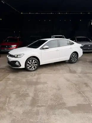 VOLKSWAGEN-VIRTUS-1.0 200 TSI HIGHLINE AUTOMÁTICO VOLKSWAGEN-VIRTUS-2024