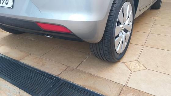VOLKSWAGEN FOX 1.6 MSI TRENDLINE 8V FLEX 4P MANUAL