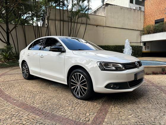 VOLKSWAGEN JETTA 2.0 TSI HIGHLINE 200CV GASOLINA 4P TIPTRONIC