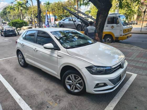 VOLKSWAGEN POLO 1.0 200 TSI COMFORTLINE AUTOMÁTICO