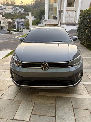 VOLKSWAGEN VIRTUS 1.0 200 TSI HIGHLINE AUTOMÁTICO
