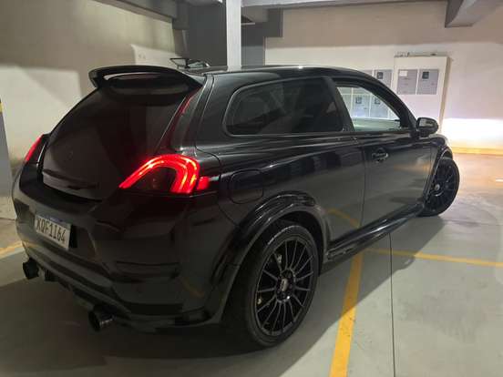 VOLVO-C30-2008