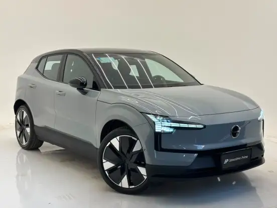 VOLVO-EX30-2024