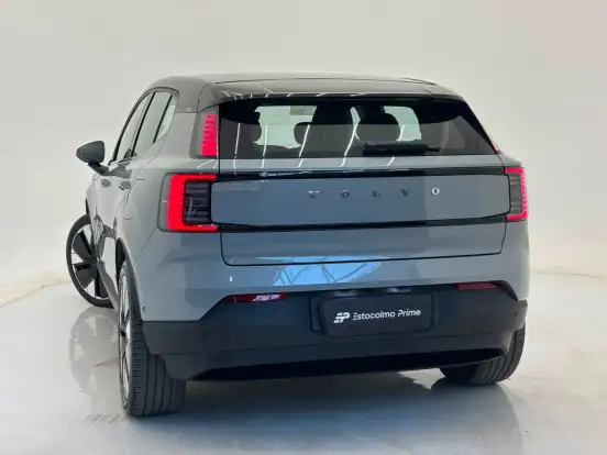 VOLVO-EX30-2024