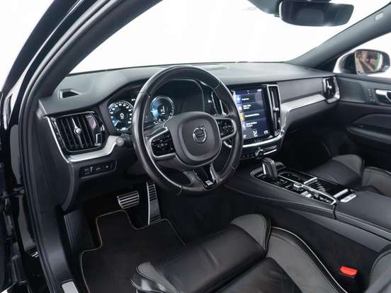 VOLVO-S60-2019