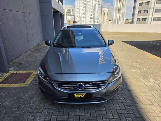 VOLVO-V60-2.0 T5 MOMENTUM TURBO GASOLINA 4P AUTOMÁTICO VOLVO-V60-2015