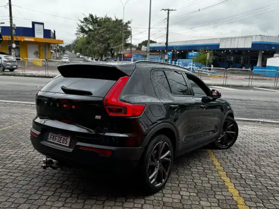 VOLVO-XC40-1.5 T5 RECHARGE R-DESIGN GEARTRONIC VOLVO-XC40-2021
