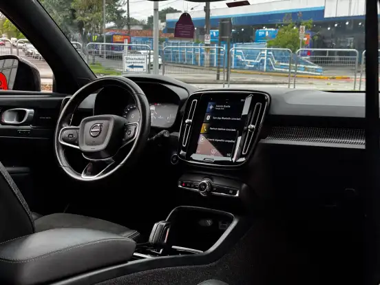 VOLVO-XC40-1.5 T5 RECHARGE R-DESIGN GEARTRONIC VOLVO-XC40-2021