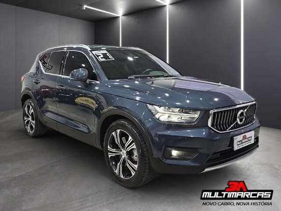VOLVO-XC40-2021