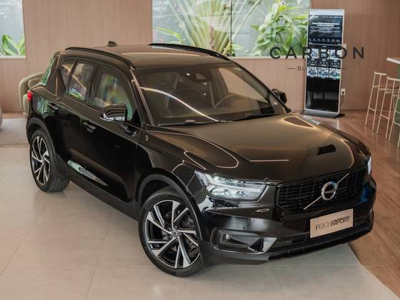 VOLVO XC40 1.5 T5 RECHARGE R-DESIGN GEARTRONIC